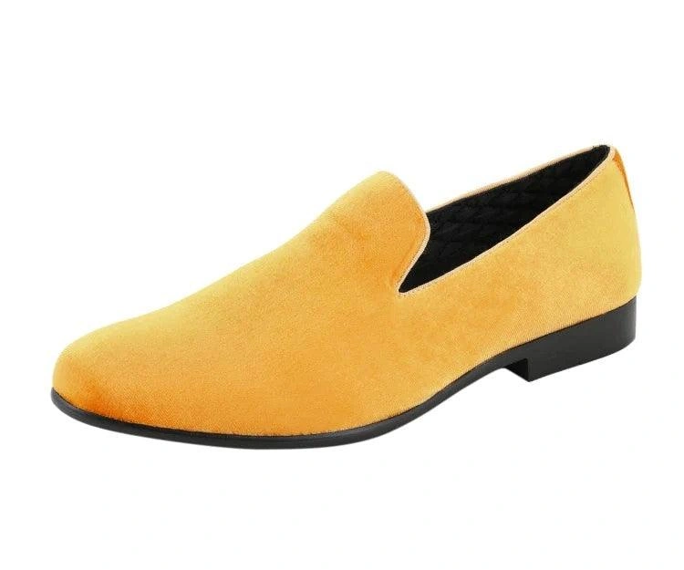 Zapatos de fumar de ante amarillo: ¡Un toque de sol y estilo en cada paso!