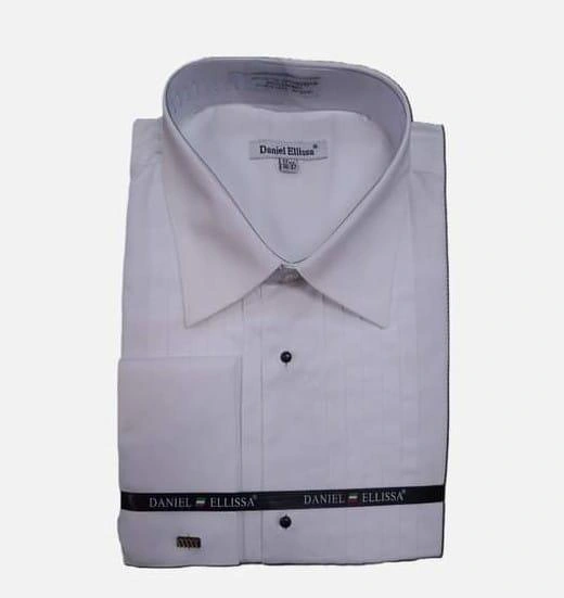 Camisa Esmoquin Blanca con Cuello Pico y Pliegues: Elegancia Impecable para la Noche.